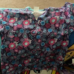 Women’s brand new scrub top from Uniform Advantage